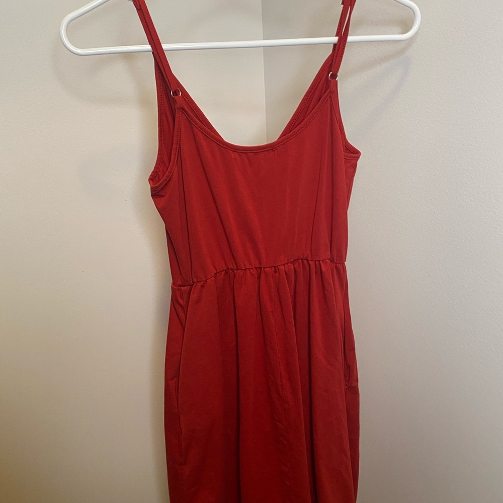 Red Dress - Picture 3 of 4